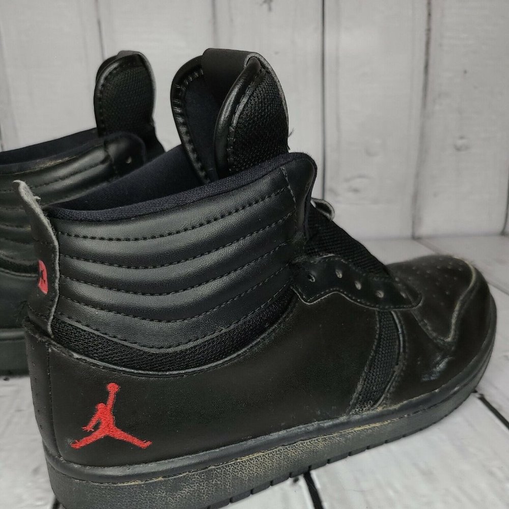 Nike Air Jordan Heritage Black Red Basketball Shoes 886312-001 - Men’s Size 8 - Picture 2 of 10